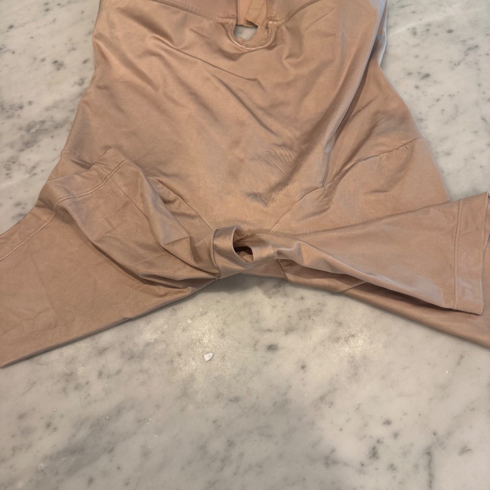 City Chic Nude Plunge Low Back Shapewear Bodysuit Size M 18 Style 00212234 - Picture 5 of 7